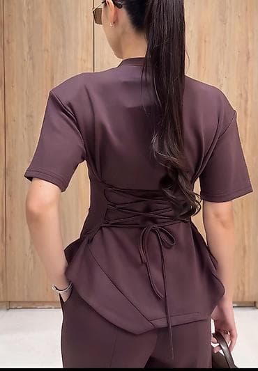 claire's beograd: ✅Dvonodelni ženski komplet – top i pantalone
✅3200 — 1