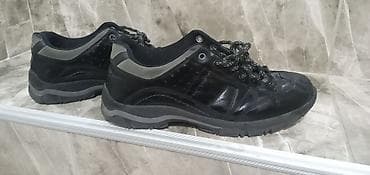 zenske teget cipele: Cipele od prave kože (nisu kineske ) broj 39 crne boje sxstra — 2