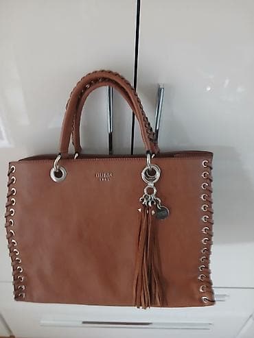 torba akcija: GUESS torbe – dve modele 1) Siva torba sa monogram printom - — 3