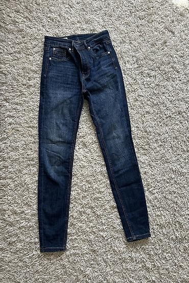 Stradivarius farmerke 36