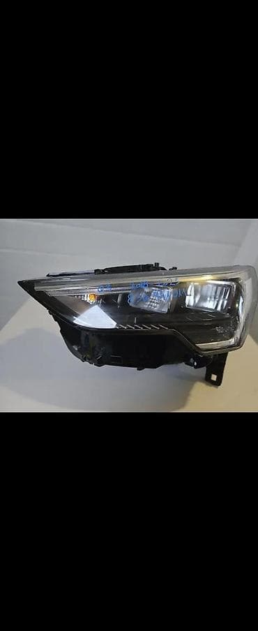 ugradni usb punjac: AUDI Q3 18-23 FAR LED 83A941011 | Audi vw delovi ALTINA ZEMUN — 2