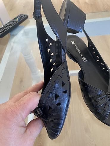 zara zelene sandale: Ženske kožne sandale – Q Footwear - Materijal: prava koža (oznaka — 3