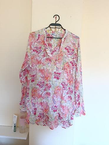 Lepršava ženska tunika/bluza sa floralno‑paisley printom u ružičastim na lalafo.rs Lepršava ženska tunika/bluza sa floralno‑paisley printom u ružičastim