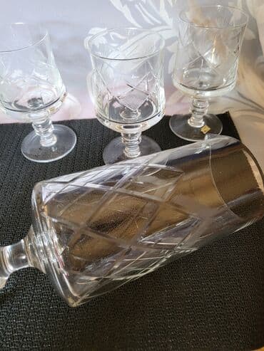 swarovski case za vino cena: Servis za vino,sa bokalom kristal,rucna gravura 1960g+. Servis za — 12