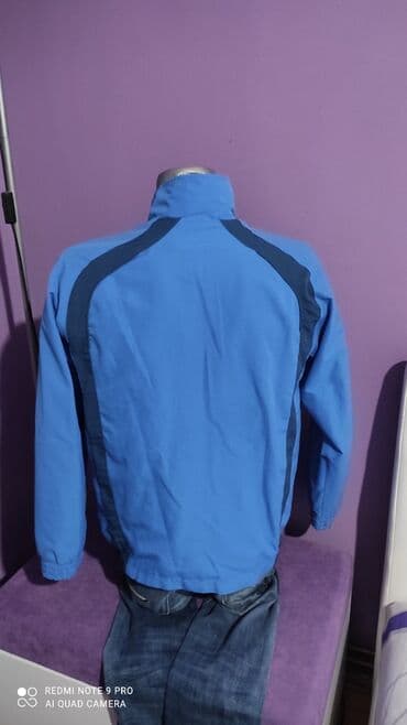 Personal Items: Gornji deo trenerke. Velicina L — 3