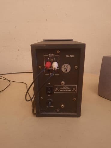 auto radio sa ekranom na izvlačenje: Zvučnici,pojačalo MS Industrial ML-T208, 2.1 zvučnici, subwoofer — 7