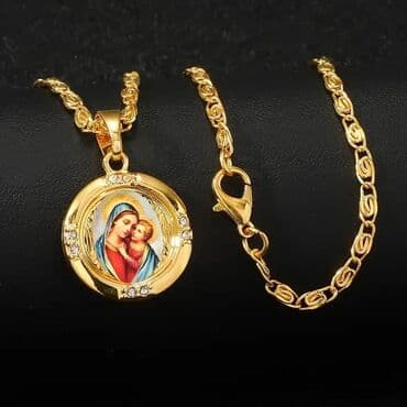 ogrlice pandora: 1500 — 1