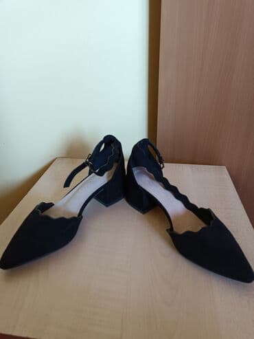 haljine c a: Sandals, 37 — 2
