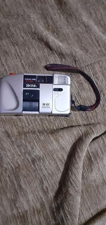 stol za laptop: SKINA SK-102 – kompaktni 35mm filmski aparat - Tip: 35mm „point & — 3