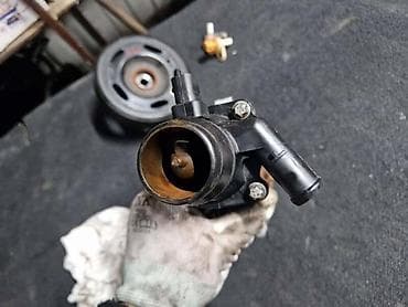 univerzalni termostat za auto: VODENA PUMPA TERMOSTAT 1.4T ZA CHEVROLET CRUZE, ORLANDO, TRAX | Svi — 2
