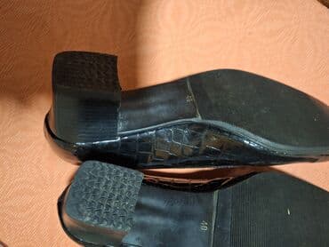 široke farmerke h: Pumps, 40 — 4