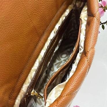 tokice za glavu: Torba MONA – elegantna ženska crossbody/ramena torba sa zlatnim lancem — 1