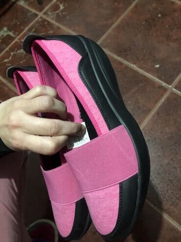 mokasine od prevrnute koze: Sandals, Africa, 38 — 5