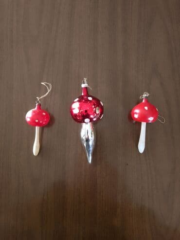 Storage boxes: Set of ornaments — 4