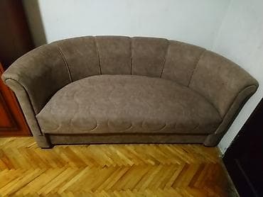 krevetac za bebe igracka: Trosed sa zaobljenim naslonom – braon antilop/velur izgled - Oblik — 3