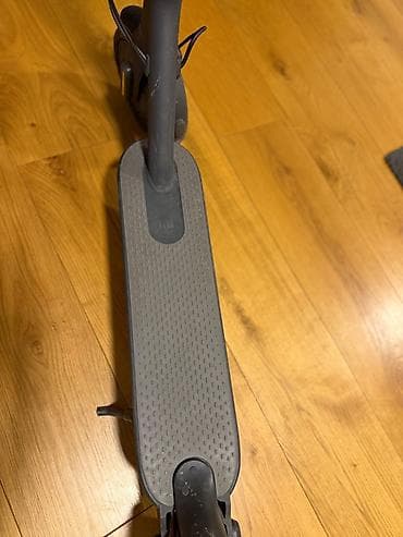 metro torbe: Oglas za prodaju Xiaomi Mi Electric Scooter Essential – crni (model — 4
