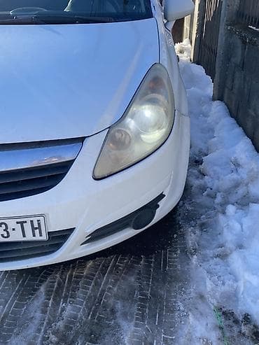 dizalice za auto: Opel corsa d 2007 reg do 12.12 2026 idealan za pocetnike potrosnja 4-5 — 1