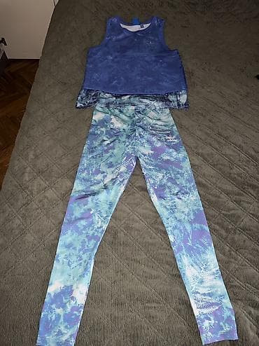 ugg cizme type 1: ADIDAS komplet vel.S Prelep i neobičan model — 2