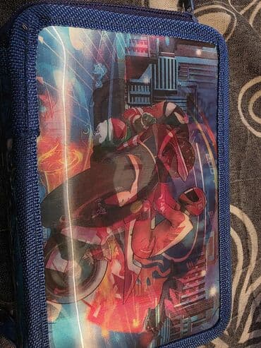 Džemperi i rolke: Ružičasti pernic/torbica za školski pribor sa motivima princeza - — 6