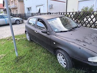 felne za bmw 17: Alfa Romeo 147 – hečbek, 5 vrata, crna boja. Karoserija kompaktnog — 1