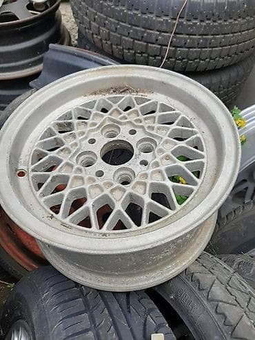 bisage za motor: BMW 2002 4X100 5.5J ET 18 2KOM 13COL | 2 kom perfektne — 1