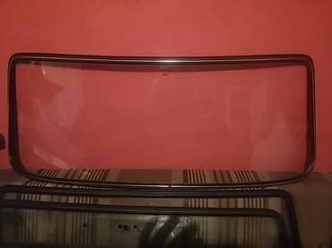 Auto delovi: Prednje vetrobransko staklo (šoferka) Lada 2107 Riva,2101. Polovne — 1