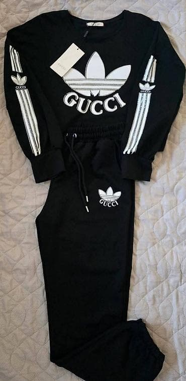 ženske bunde: Komplet trenerki – crne, pamučne, sa printovima brendova - Tip — 3