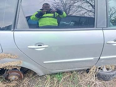 ZADNJA DESNA VRATA ZA RENAULT SCENIC OD 2003. DO 2008. GOD