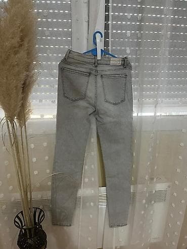 100 jezika volim te: Sive teksas farmerke, velicina 36/S,bez oštećenja! — 2