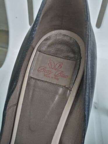 mokasine novi sad: Pumps, 37 — 7