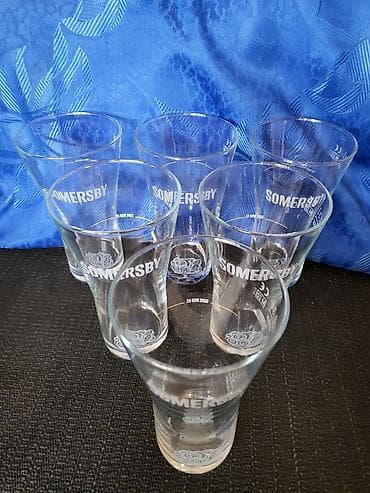 set posuda set posuda: Case nove Somersby Case sve na njima odsjaj od svetla. Komada 6 u — 7