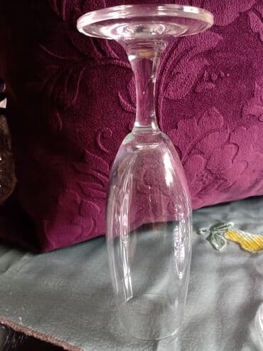 swarovski case za vino cena: Case nove za vino,visoke. Komada 6. Visina. 18cm — 3