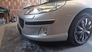 nalepnice za branike: FAR ZA PEUGEOT 407 | Originalni polovni delovi za Peugeot i Citroen — 1