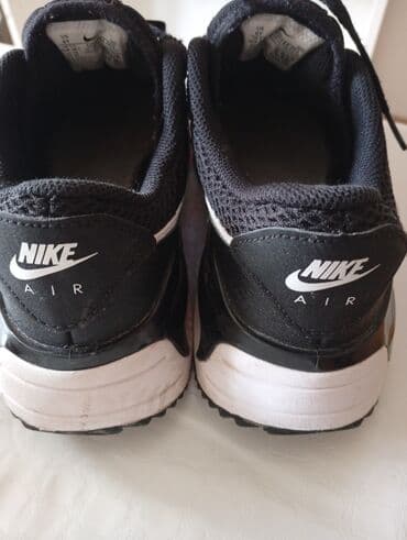 todor decija obuca: Nike Air Max patike – crno‑bele - Model: Nike Air Max (vidljiv Air — 4