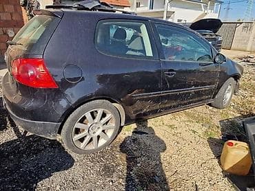 ml auto слике: VOLKSWAGEN GOLF 5 - KOMPLETAN AUTO U DELOVIMA — 1