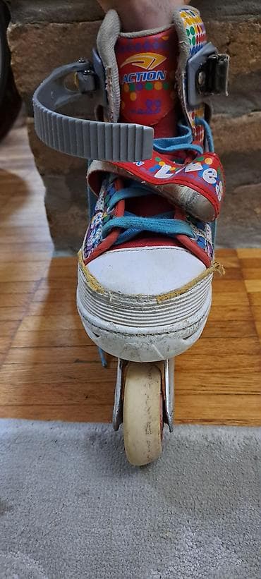 Prodajem dečije rolere u dobrom stanju. Roleri su podesive veličine — 3