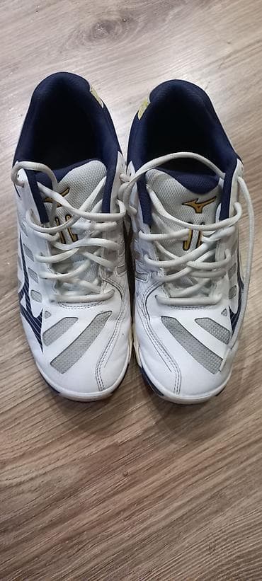 muske pidzame na raskopcavanje: Mizuno Wave sportske patike za dvoranske sportove - Model: Mizuno — 3