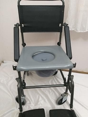 mali psi na poklon nis: Invalidska kolica — 10
