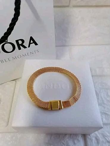raca nakit: Pandora narukvica Vel:18cm Cena:2400 Din (Samo narukvica bez — 2