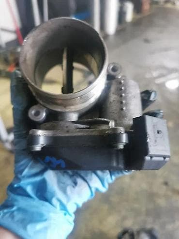 za motor: KLAPNA GASA. A Q7, A3, A4. 16-21. AL | klapna gasa — 3