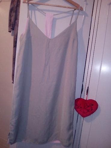 Haljina dve u jednoj broj 36 moze da se nosi roze i zelena