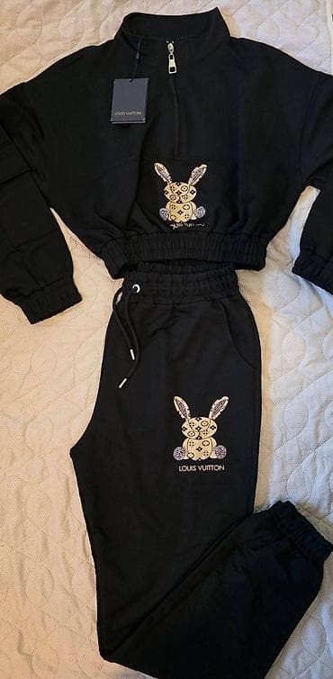 ženske bunde: Komplet trenerki – crne, pamučne, sa printovima brendova - Tip — 1