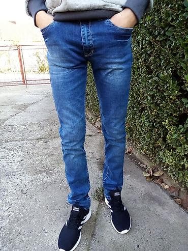 sivo odelo crna kosulja: Creatory farmerice nove, sa elastinom broj 31 slim-fit poluobim struka — 3