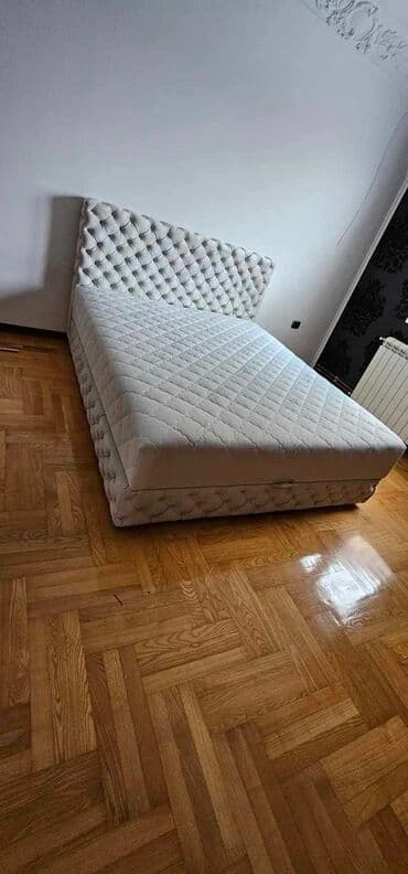 patike za fudbal sa čarapicom: Samo 45000 din Francuski lezaj Helena plus Dimenzije 160x200 ( izrada — 14