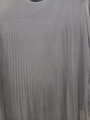 Ženska odeća: Crna plisirana bluza - Elegantna ženska bluza u crnoj boji - Fini — 2