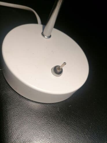 ikea sofe na razvlačenje: Stona lampa, Upotrebljenо — 2