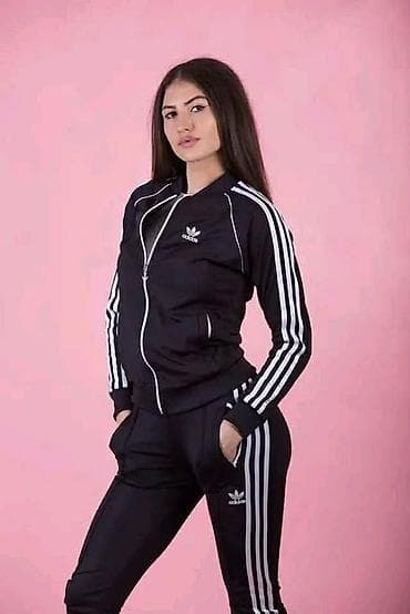 bunde nerc beograd: Ženska komplet trenerka
 S M L XL 
Cena 3500 din
💋 — 6