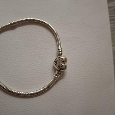 pandora narukvice sa privescima cena: Pandora narukvica od srebra (925), klasična “snake chain” pletenica sa — 4