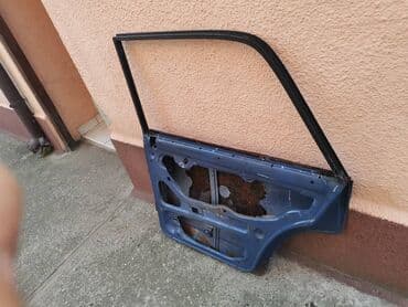desno krilo golf 4: Vrata zadnja desna Lada 2107 Riva,2105 u plavoj boji ZD1. Vrata su — 14