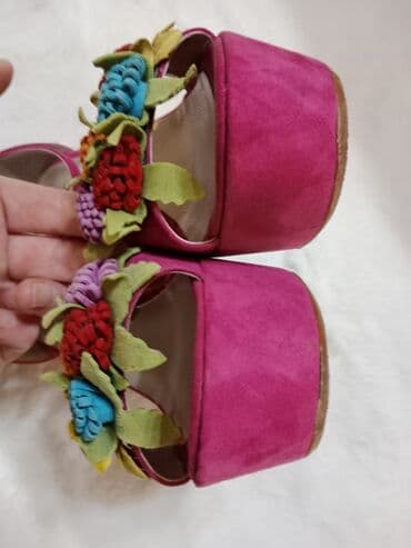 c a papuce: Sandals, 40 — 4
